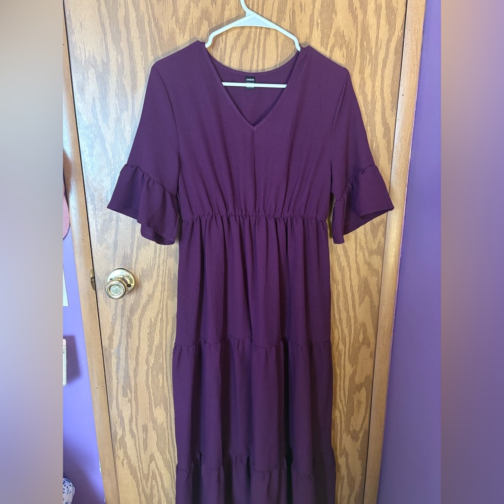 Women's Midi Dress in Deep Plum - Unbranded